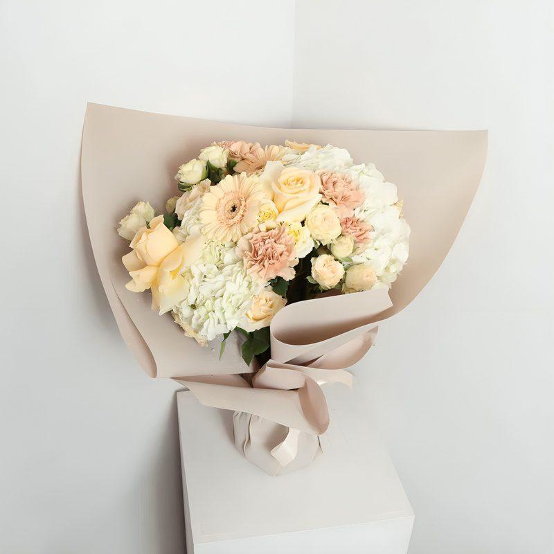 دسته گل رز دانژه