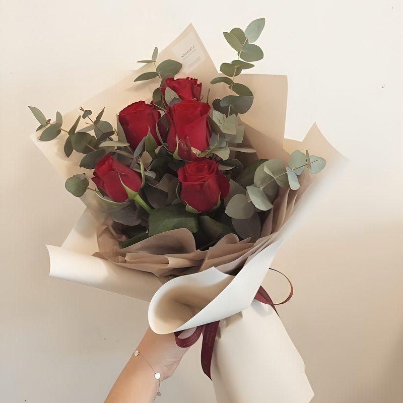 دسته گل رز زیتون