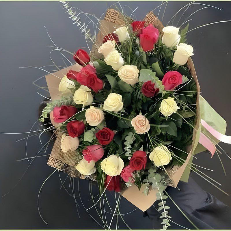 دسته گل مینیاتوری دلانا